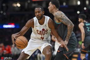 询问-关于克里夫兰骑士赛后篮板制胜；志在国王杯名次提升；话题不断；阵容厚度经受考验的信息