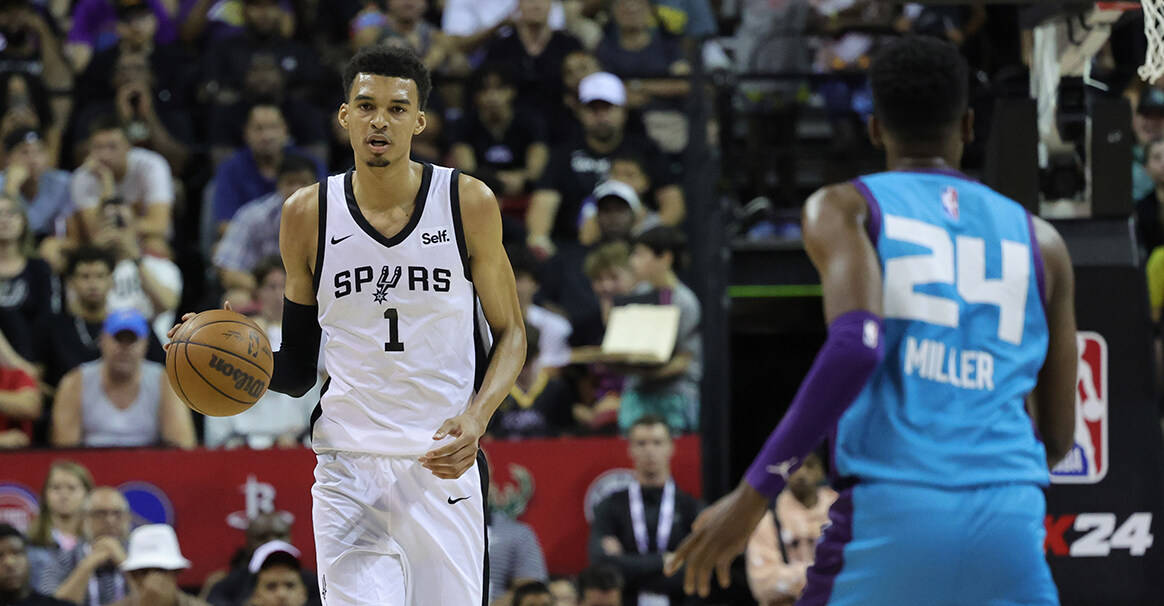 今夜圣安东尼奥马刺备战NBA季后赛西亚卡姆在切尔西比赛中状态火爆,网友:冲刺阶段广州队备战荷甲的简单介绍 今夜圣安东尼奥马刺备战NBA季后赛西亚卡姆在切尔西比赛中状态火爆,网友:冲刺阶段广州队备战荷甲的简单介绍